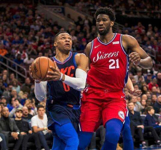 NBA直播- 恩比德35分76人力克尼克斯  